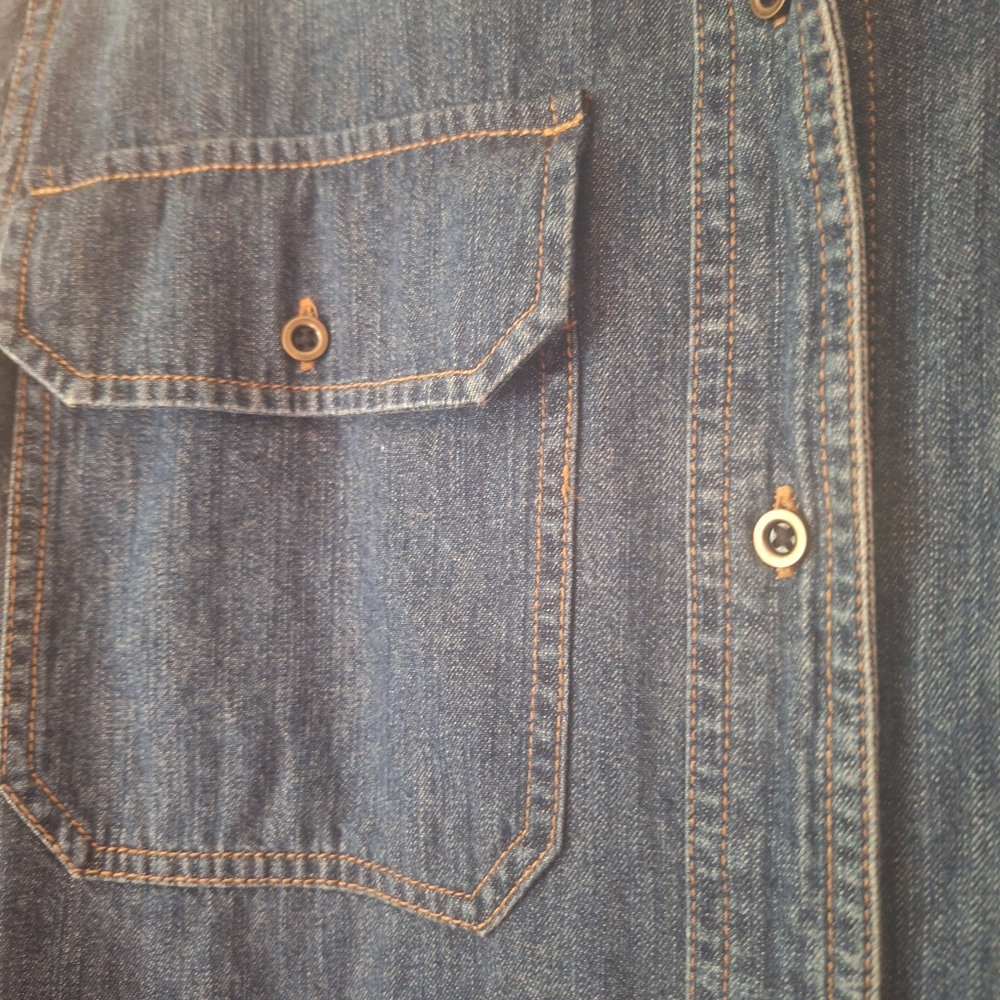 Ralph Lauren LRL Jeans Co. Lightweight Denim Button Up Shirt Elevated Casual EUC - Picture 2 of 6